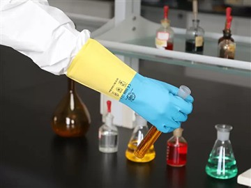 Do you wear the correct seven commonly used gloves in the laboratory?